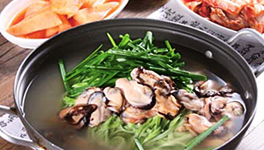 홍굴부추칼국수