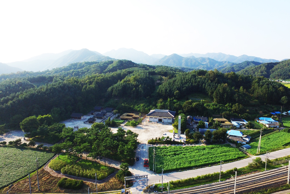 상부에서 찍은 전시관 사진