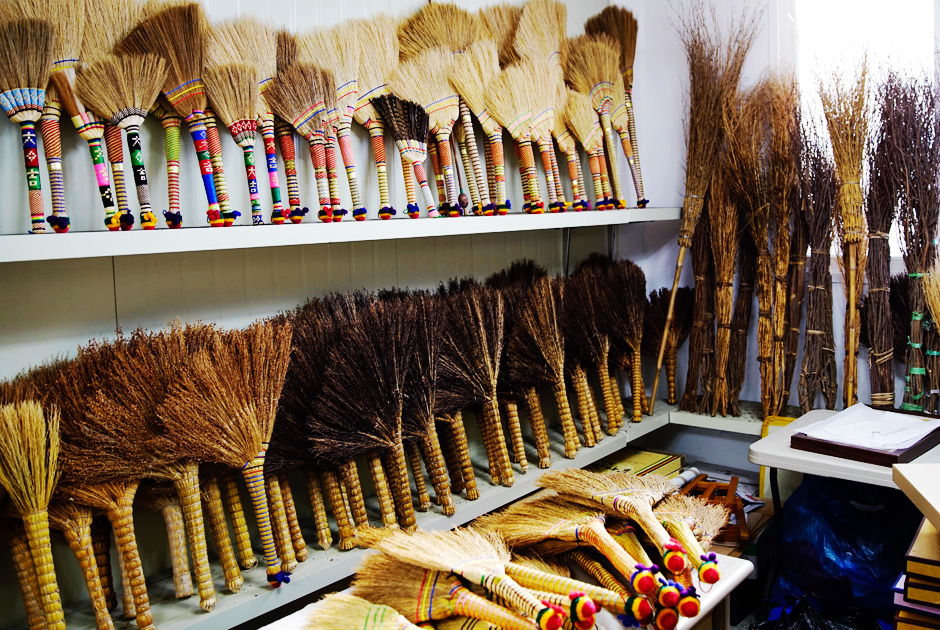 광덕빗자루 공예사 빗자루 사진