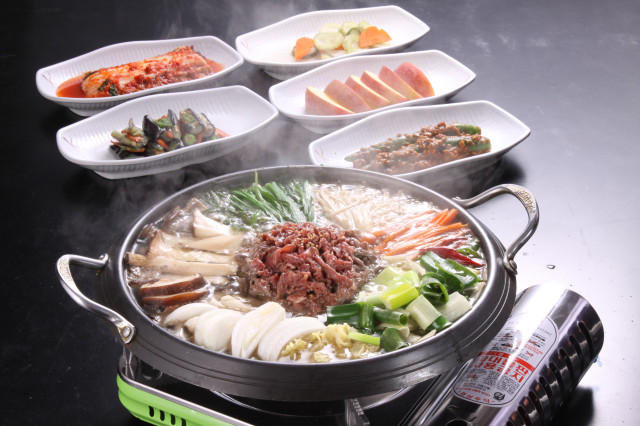사과나무집 식당 한우버섯불고기전골 사진