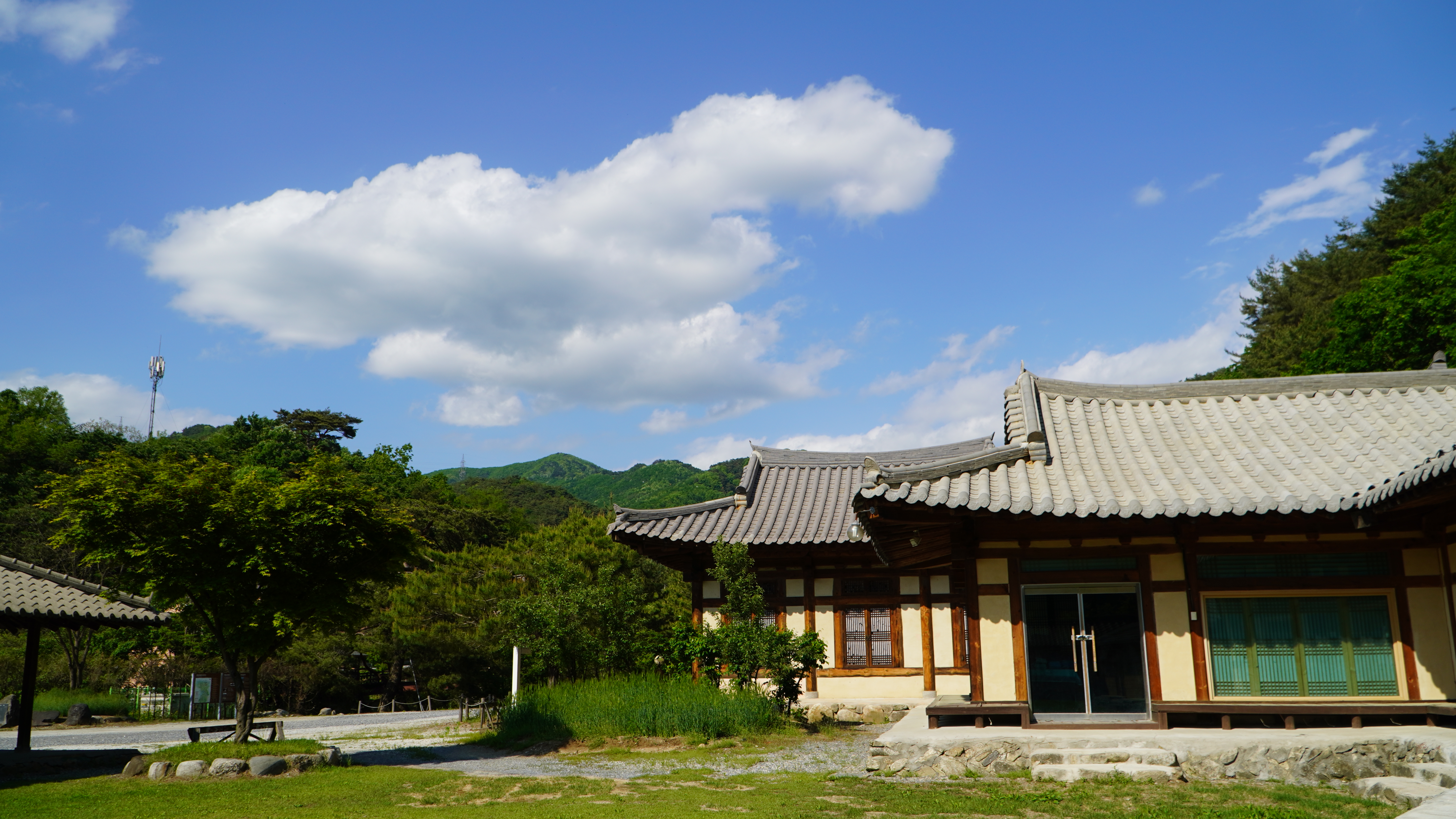 산채건강마을 건물 외관 사진